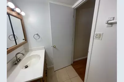 3235 S Manor Drive #104, Lansing, IL 60438 - Photo 11