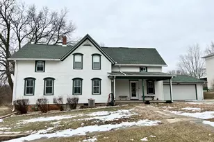 414 Pontiac St, Tonica, IL 61370 - Photo 1