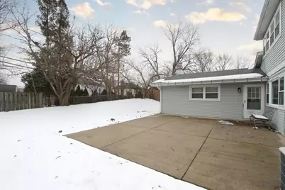1665 Chippendale Road, Hoffman Estates, IL 60169 - Photo 29