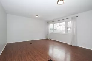 1665 Chippendale Rd, Hoffman Estates, IL 60169 - Photo 3