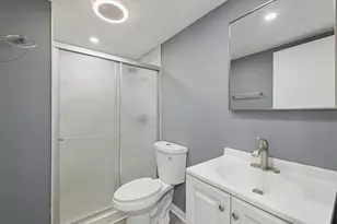 827 E 194th St, Glenwood, IL 60425 - Photo 9