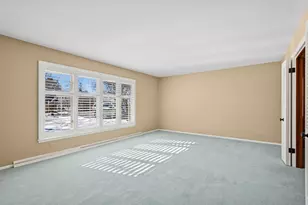 1210 Wing Ave, Saint Charles, IL 60174 - Photo 3