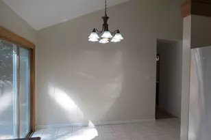 274 E 34th St, Steger, IL 60475 - Photo 11