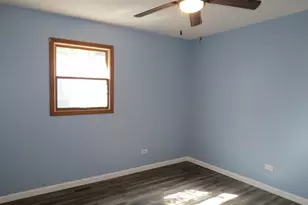 274 E 34th St, Steger, IL 60475 - Photo 13