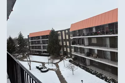 9529 Bronx Avenue #401, Skokie, IL 60077 - Photo 3