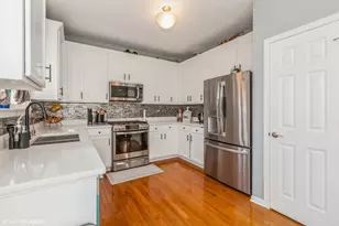 375 N Commerce St, Aurora, IL 60504 - Photo 1