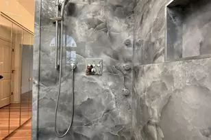 36230 N Old Creek Ct, Gurnee, IL 60031 - Photo 13