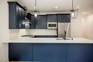 941 N Winchester Ave, Chicago, IL 60622 - Photo 9