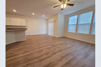 5915 Hawkweed Drive #08703, Naperville, IL 60564 - Photo 9