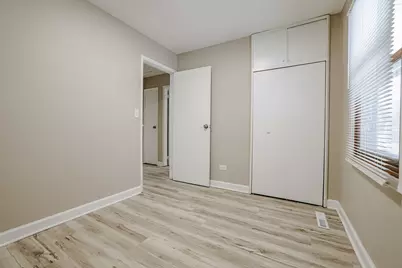 311 W Kennedy Drive, Streamwood, IL 60107 - Photo 13