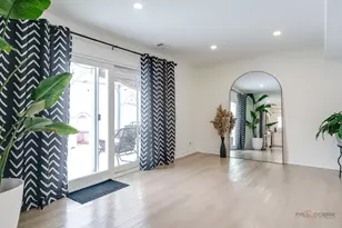 4990 Rochester Dr, Hoffman Estates, IL 60010 - Photo 11