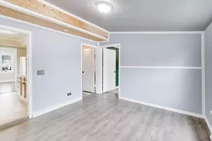 18219 W Big Oaks Rd, Grayslake, IL 60030 - Photo 11