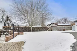 18219 W Big Oaks Rd, Grayslake, IL 60030 - Photo 33