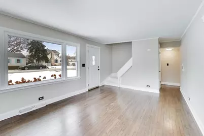 18219 W Big Oaks Road, Grayslake, IL 60030 - Photo 5