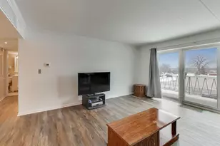 2900 Maple Ave, Downers Grove, IL 60515 - Photo 3