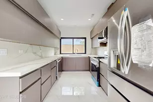 6330 Hennings Ct, Morton Grove, IL 60053 - Photo 19