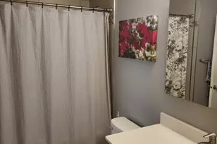 700 N Lakeside Dr, Vernon Hills, IL 60061 - Photo 9