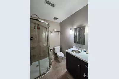 700 N Lakeside Drive, Vernon Hills, IL 60061 - Photo 13