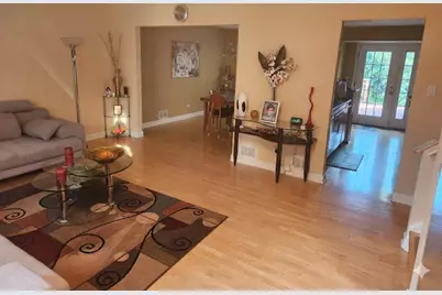 700 N Lakeside Drive, Vernon Hills, IL 60061 - Photo 3