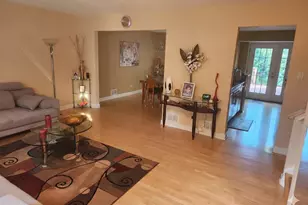 700 N Lakeside Dr, Vernon Hills, IL 60061 - Photo 3