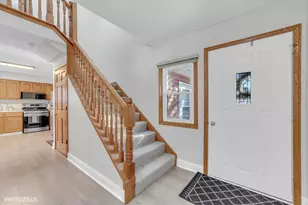 314 Maple Ln, Round Lake, IL 60073 - Photo 7