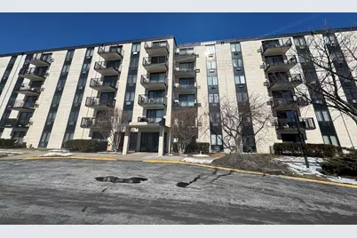 9128 W Terrace Drive #3M, Niles, IL 60714 - Photo 1