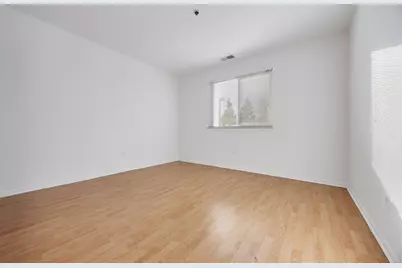 881 N Swift Road #203, Addison, IL 60101 - Photo 21