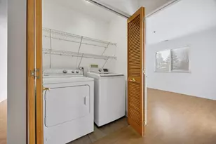 881 N Swift Rd, Addison, IL 60101 - Photo 23