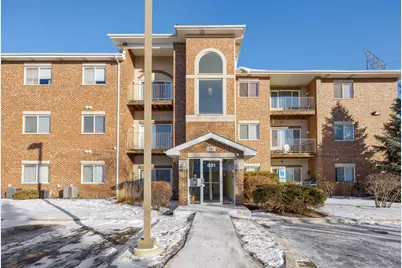 881 N Swift Road #203, Addison, IL 60101 - Photo 3