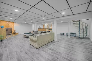 933 Shambliss Ln, Buffalo Grove, IL 60089 - Photo 21