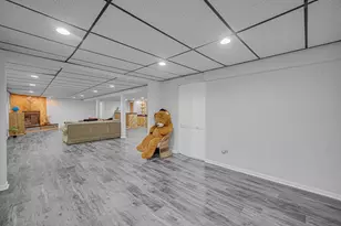 933 Shambliss Ln, Buffalo Grove, IL 60089 - Photo 25