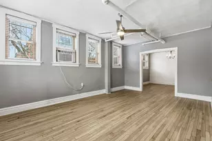 1300 E 56th St, Chicago, IL 60637 - Photo 5