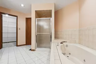 1429 Woodhollow Dr, Flossmoor, IL 60422 - Photo 13