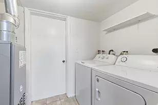 7526 Bristol Ln, Hanover Park, IL 60133 - Photo 7