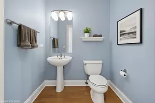 60 W Erie St, Chicago, IL 60654 - Photo 15