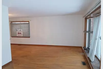 6704 W Forest Preserve Drive, Harwood Heights, IL 60706 - Photo 5