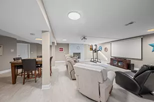 1990 Berry Ln, Des Plaines, IL 60018 - Photo 27