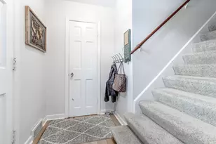 3 Lakeview Dr, Mundelein, IL 60060 - Photo 3