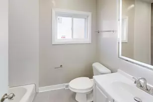 1321 Pitner Ave, Evanston, IL 60201 - Photo 23