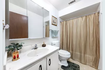 7525 Nantucket Drive #210, Darien, IL 60561 - Photo 17