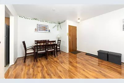 7525 Nantucket Drive #210, Darien, IL 60561 - Photo 9