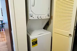 7525 Nantucket Dr, Darien, IL 60561 - Photo 27