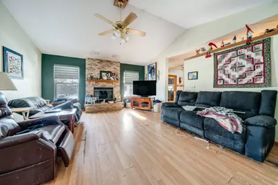 3734 Renfro Road, Cherry Valley, IL 61016 - Photo 5