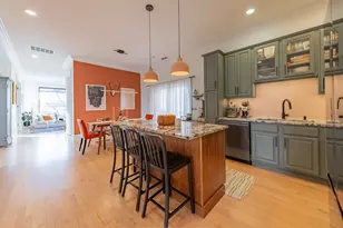 2057 N Kedzie Ave, Chicago, IL 60647 - Photo 13