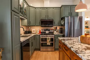 2057 N Kedzie Ave, Chicago, IL 60647 - Photo 17