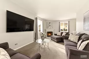 2113 Tremont Ln, Joliet, IL 60431 - Photo 7