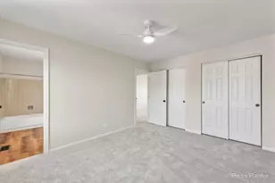 277 Greensboro Ct, Elk Grove Village, IL 60007 - Photo 19