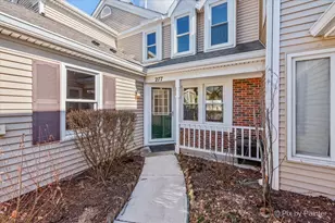 277 Greensboro Ct, Elk Grove Village, IL 60007 - Photo 1