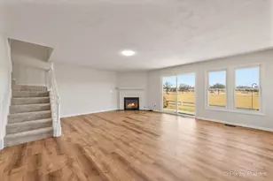 277 Greensboro Ct, Elk Grove Village, IL 60007 - Photo 7