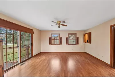 234 Peach Tree Lane, Elk Grove Village, IL 60007 - Photo 13